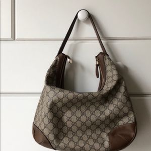 Gucci bag original price $900